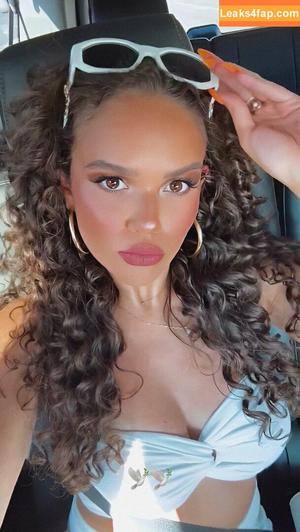 Madison Pettis photo #0411