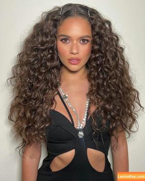 Madison Pettis photo #0427