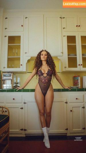 Madison Pettis photo #0565