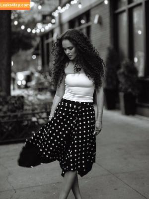 Madison Pettis photo #0972