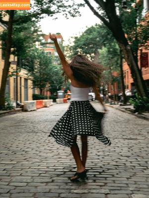 Madison Pettis фото #0979