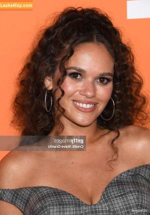 Madison Pettis фото #0982