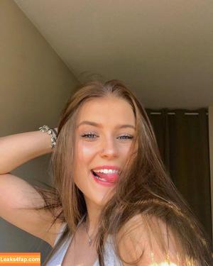 Madisun Sullivan photo #0100