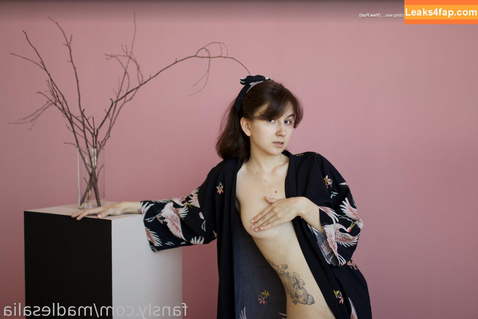 Madlesalia / YourFavLinda / _iamalia / natalliyanova leaked photo photo #0006