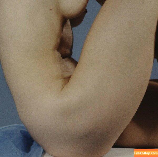 Madonna /  leaked photo photo #0052