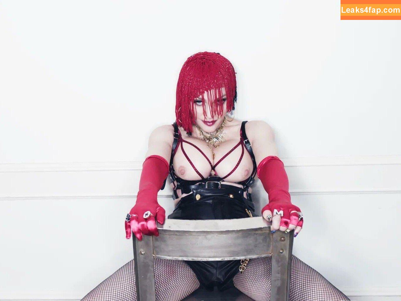 Madonna /  leaked photo photo #0204
