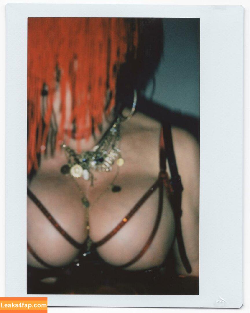 Madonna /  leaked photo photo #0205