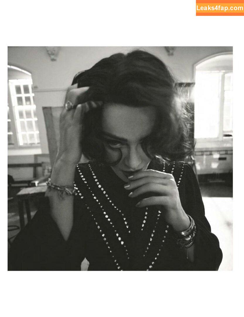 Madonna /  leaked photo photo #0209