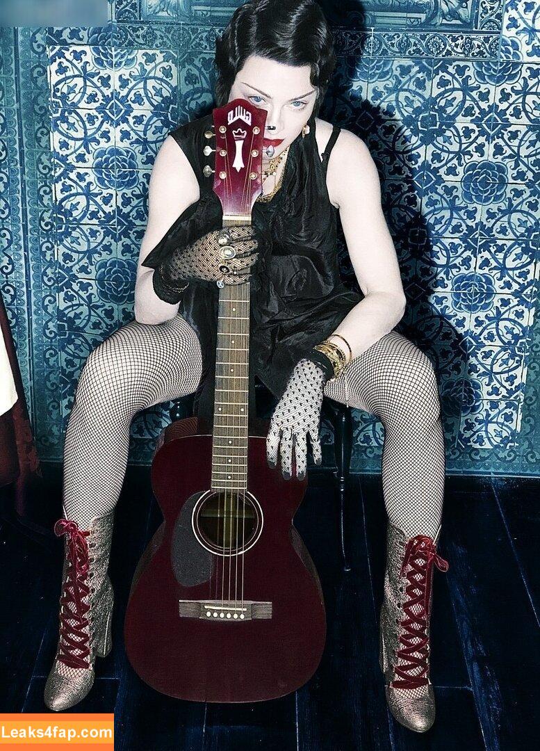 Madonna /  leaked photo photo #0367