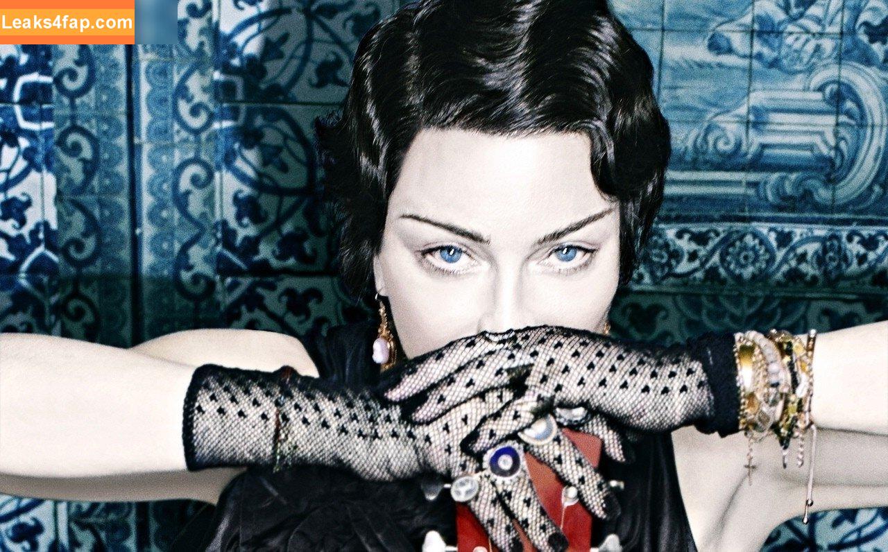 Madonna /  leaked photo photo #0368