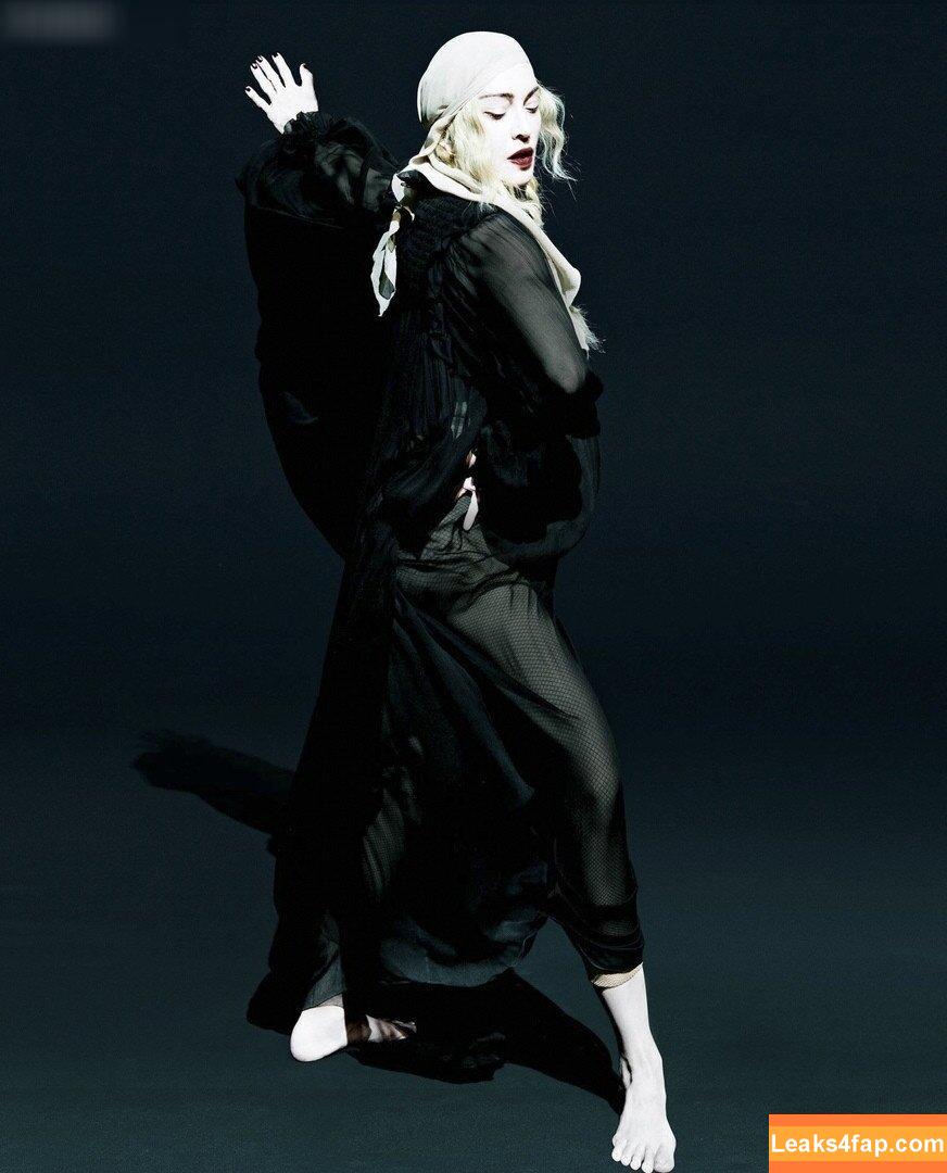 Madonna /  leaked photo photo #0370