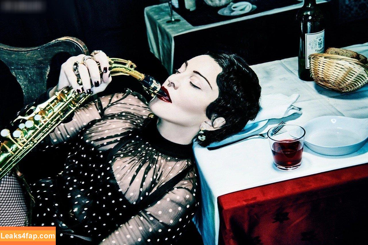 Madonna /  leaked photo photo #0375