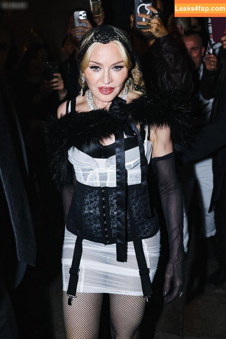 Madonna /  leaked photo photo #0527