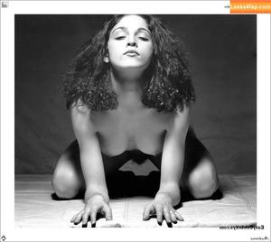 Madonna photo #0045