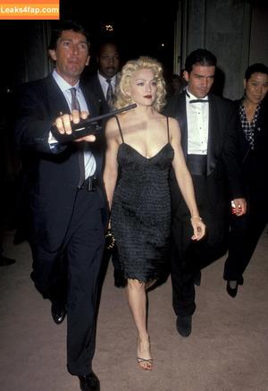Madonna photo #0067