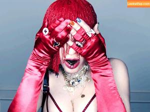 Madonna photo #0123