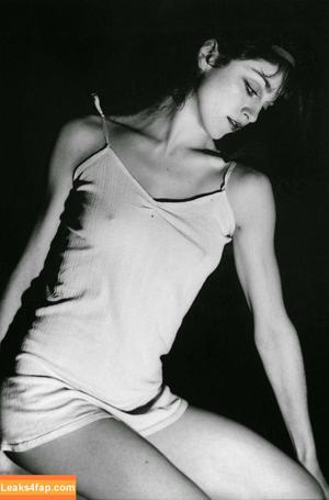 Madonna photo #0146