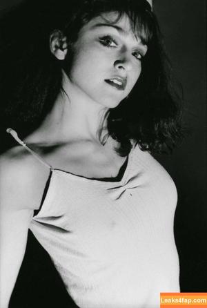 Madonna photo #0150