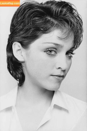 Madonna photo #0165