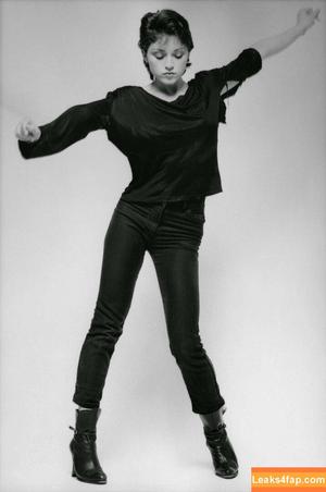 Madonna photo #0171