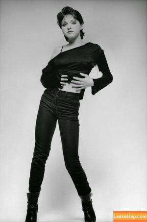Madonna photo #0172