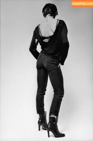 Madonna photo #0177