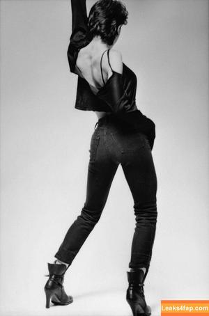 Madonna photo #0178