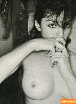 Madonna photo #0189