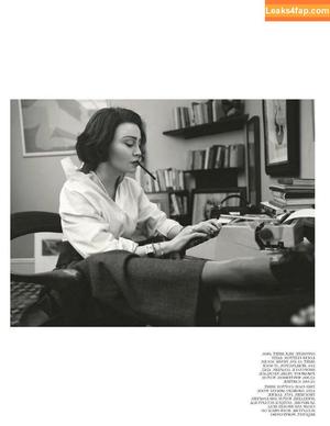 Madonna photo #0214