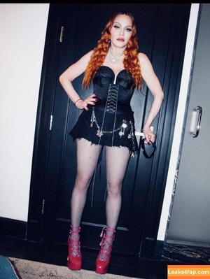 Madonna photo #0247