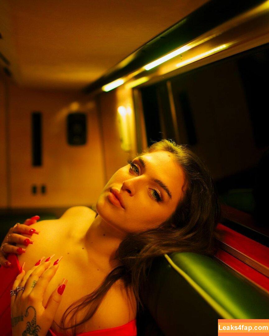 Mae Muller / maemuller leaked photo photo #0019
