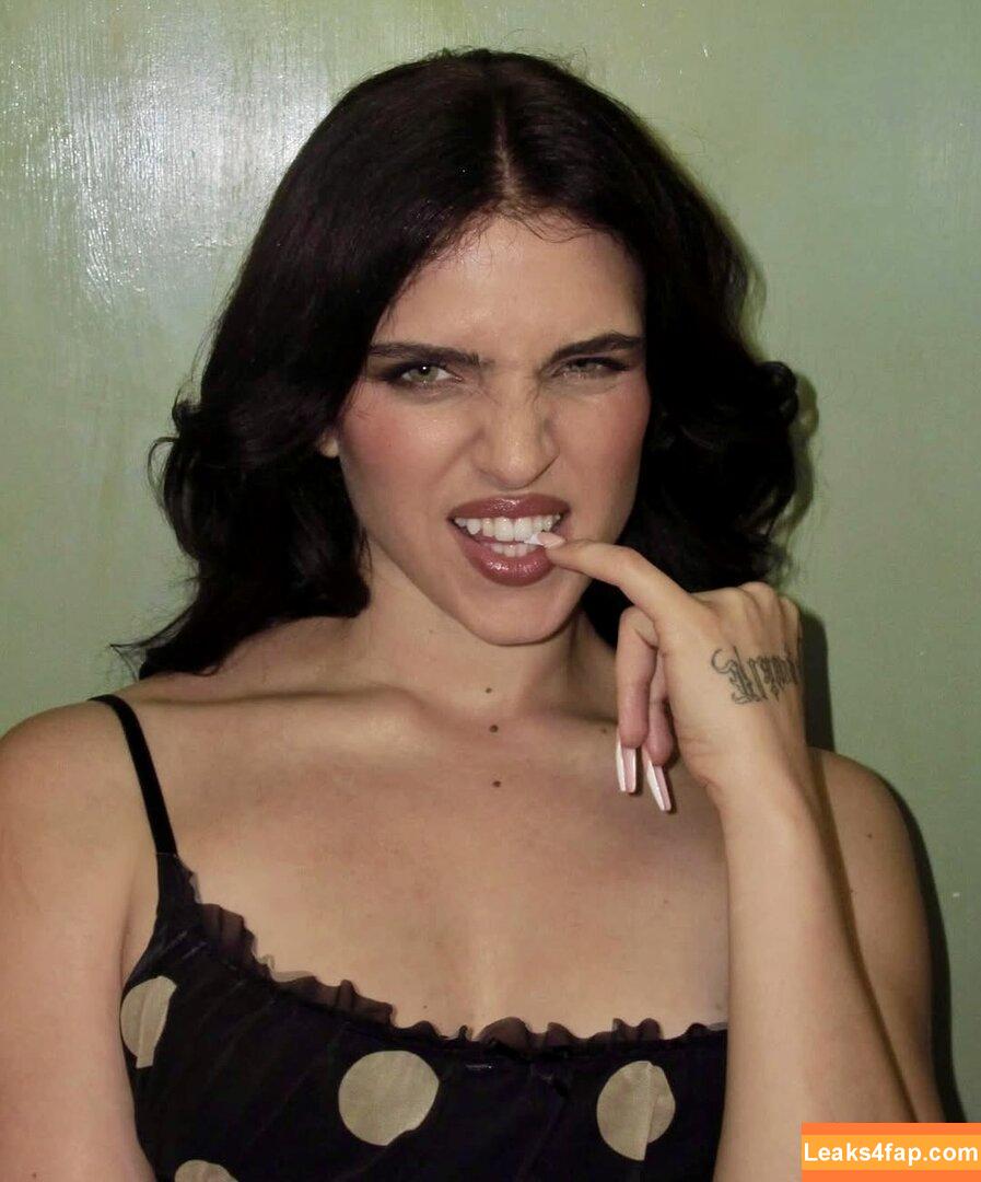 Mae Muller / maemuller leaked photo photo #0200