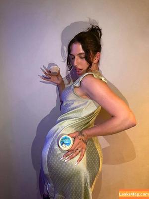 Mae Muller photo #0194