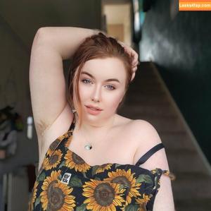 maebry photo #0252