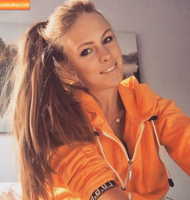 Magda Frech /  leaked photo photo #0003