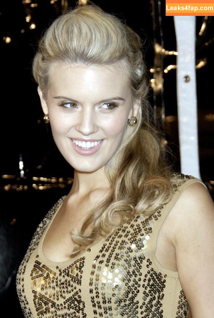 Maggie Grace / maggie.grace / maggiegrace / maggiieegrace / magnussengrace leaked photo photo #0025