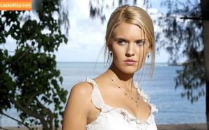 Maggie Grace photo #0104