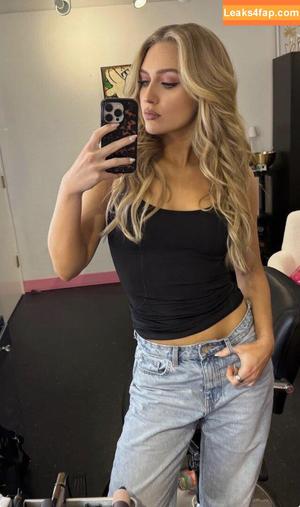 Maggie Sajak фото #0053