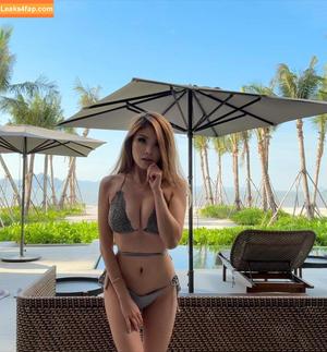 Maggie Sin photo #0200