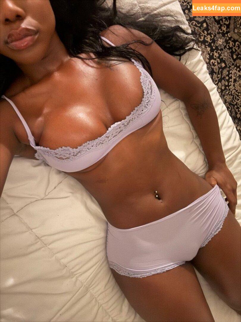Magicalc000ch / bbyliique leaked photo photo #0046