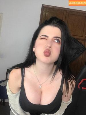 Magui Sunshine photo #0541