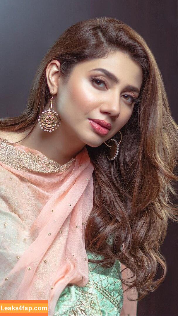 Mahira Khan /  leaked photo photo #0023