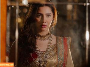 Mahira Khan photo #0011