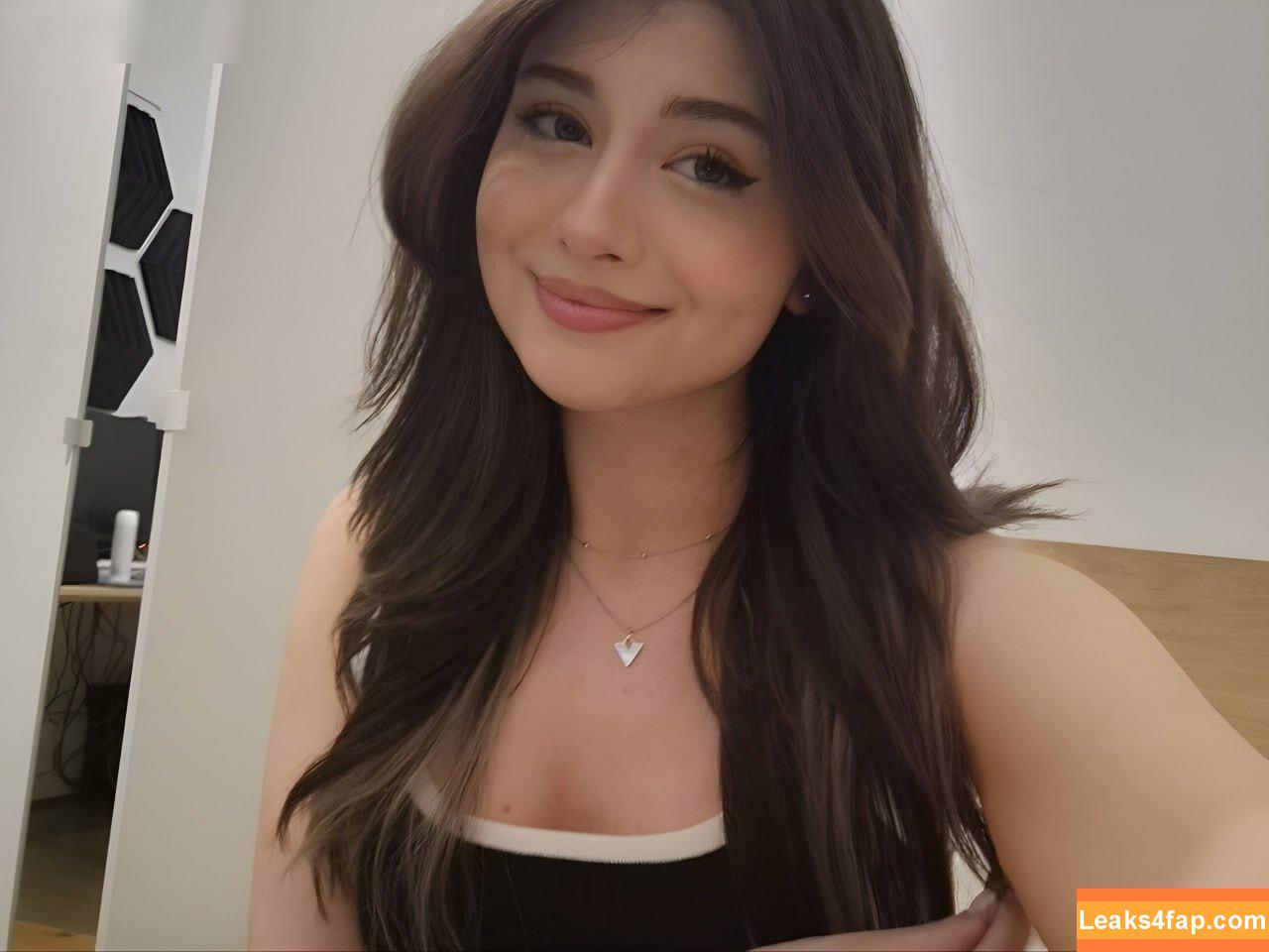 Mahluna / itsmahluna leaked photo photo #0045