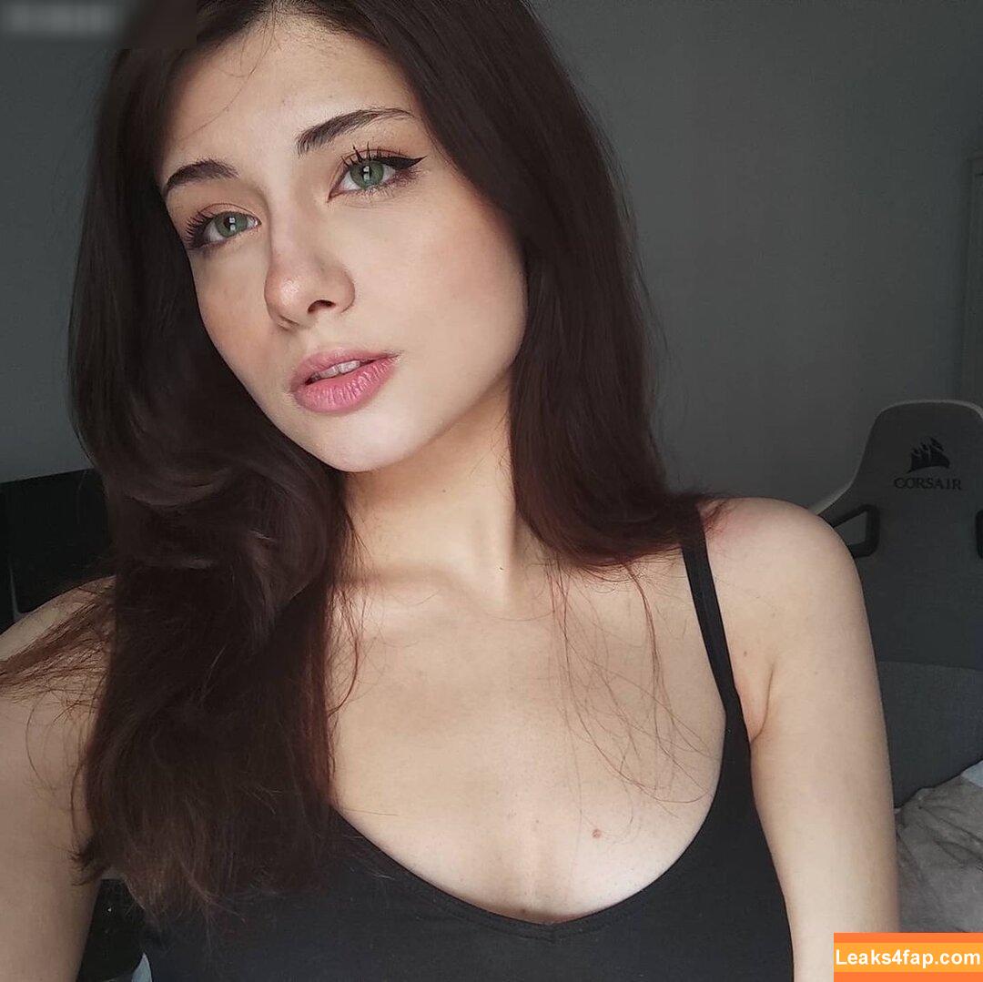 Mahluna / itsmahluna leaked photo photo #0064
