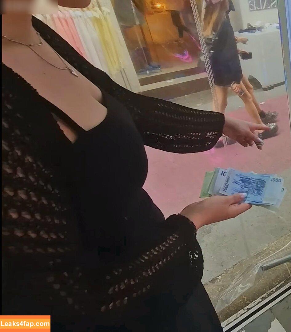 Mahluna / itsmahluna leaked photo photo #0101