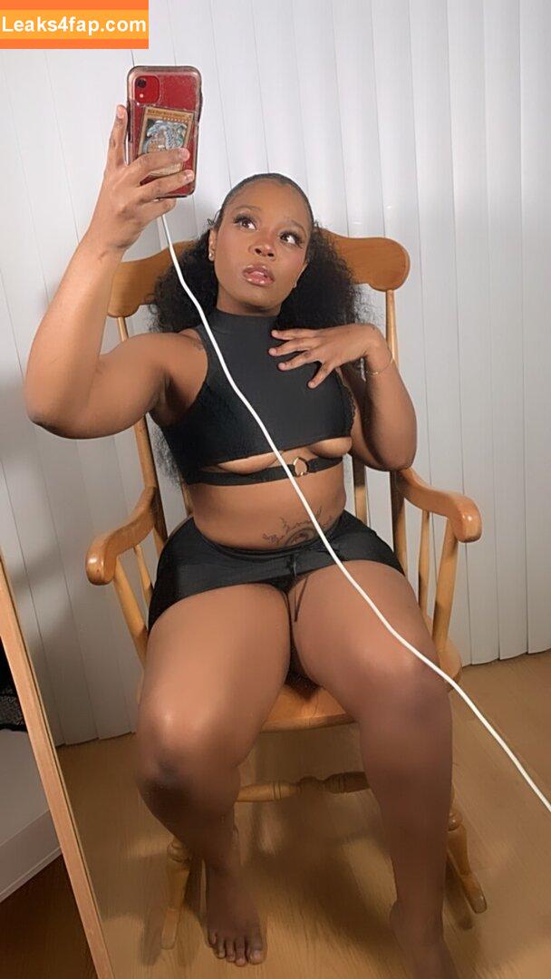 Maibunnii / maicocoanut leaked photo photo #0071