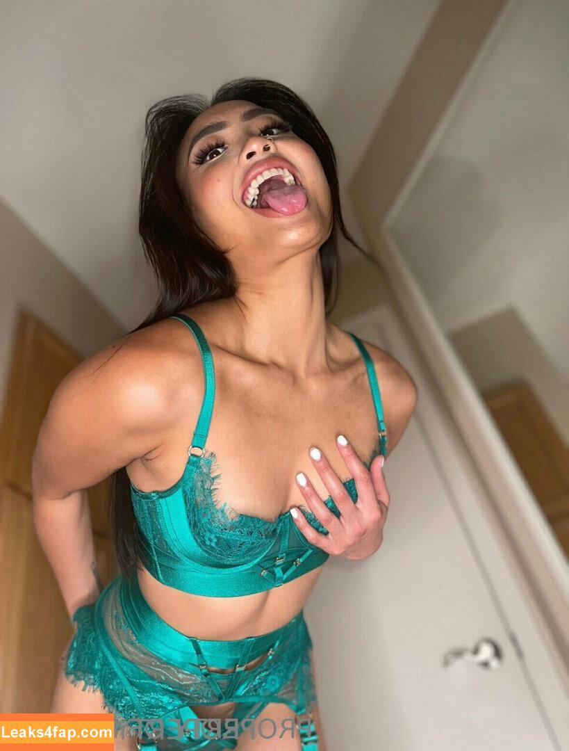 maichiii / mochi_floof leaked photo photo #0177
