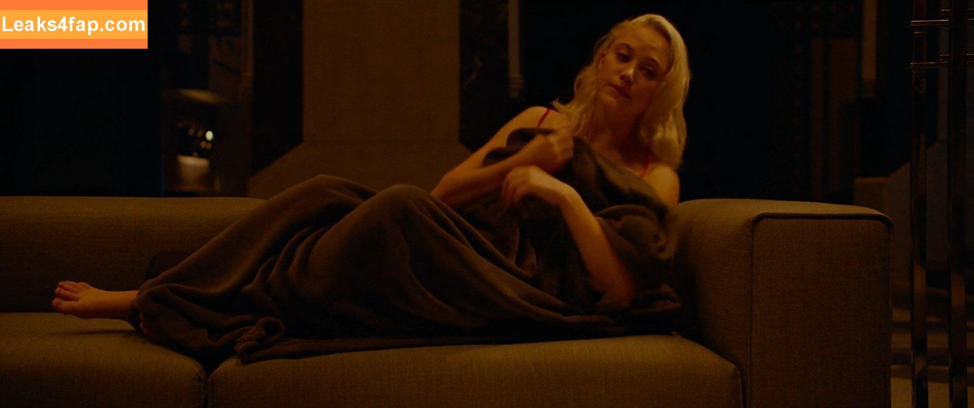 Maika Monroe / maikamonroe leaked photo photo #0007