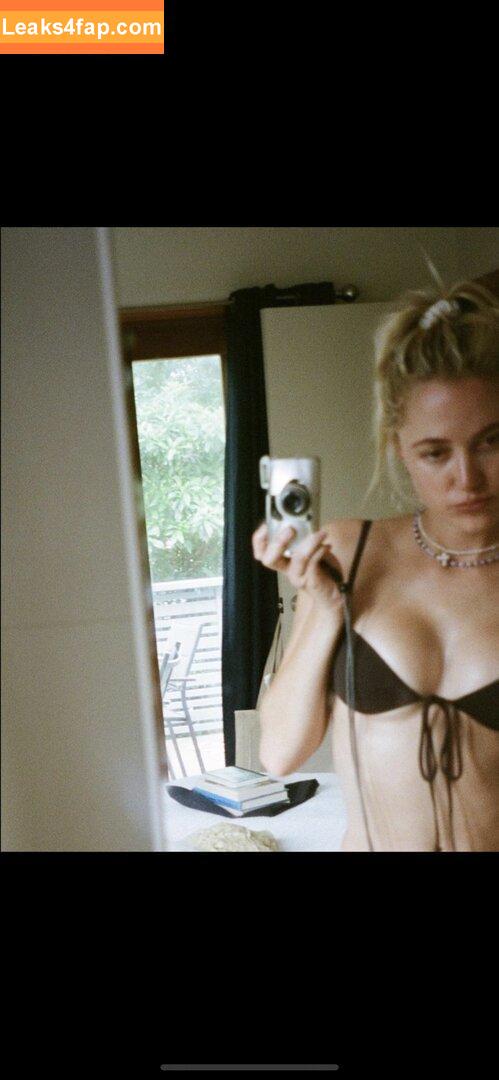 Maika Monroe / maikamonroe leaked photo photo #0022